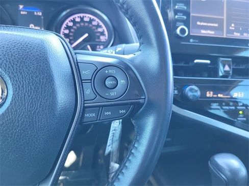 Used 2023 Toyota Camry SE image 15