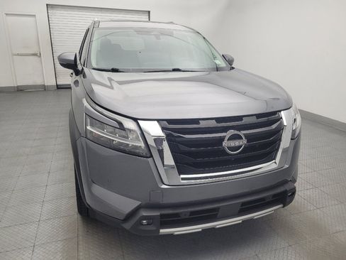 Used 2022 Nissan Pathfinder Platinum w/ Cargo Package FWD image 14