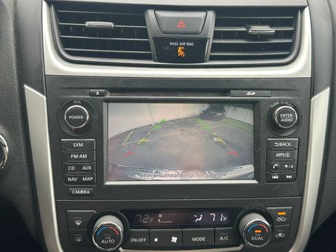 Used 2016 Nissan Altima 2.5 SL w/ 2.5 Technology Package FWD image 35