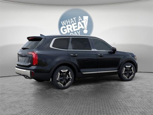 New 2025 Kia Telluride S image 6