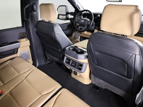 Used 2023 Ford F250 Lariat w/ Lariat Ultimate Package AWD/4WD image 44