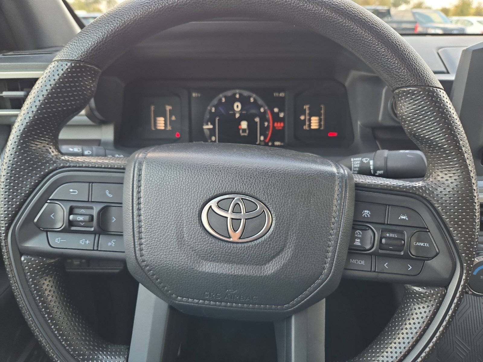 Certified 2025 Toyota Tacoma SR5 AWD/4WD image 21