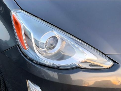 Used 2015 Toyota Prius C Three FWD image 25
