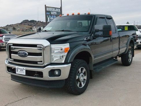 Used 2016 Ford F350 Lariat w/ Camper Package image 2