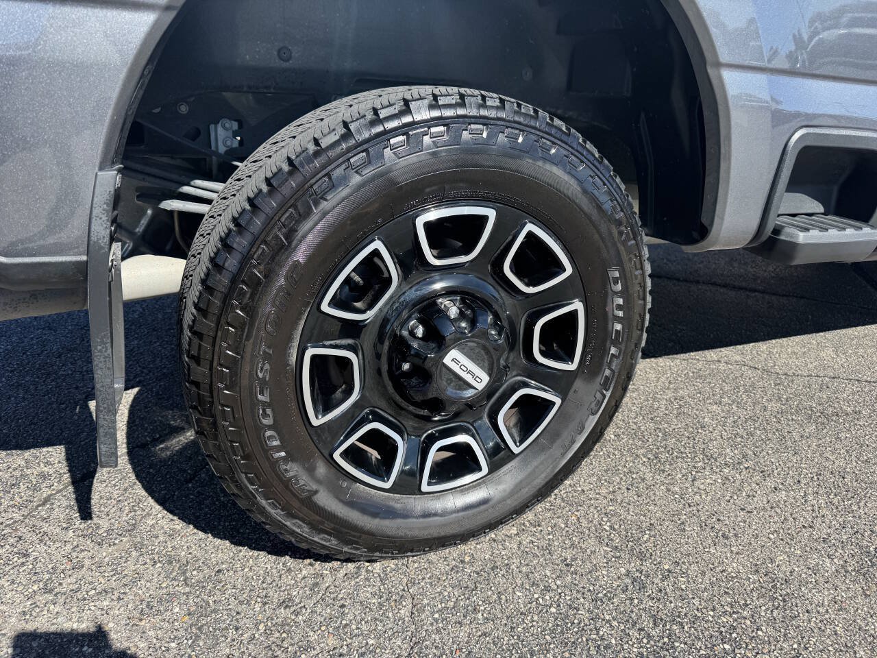 Used 2025 Ford F250 Platinum AWD/4WD image 7