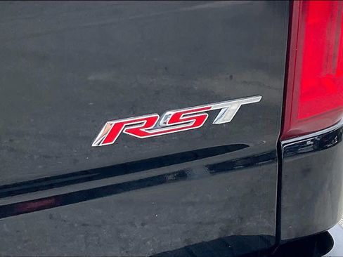 Used 2023 Chevrolet Silverado 1500 RST AWD/4WD image 10