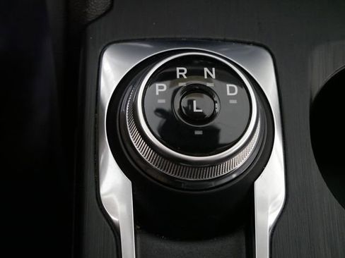 Certified 2025 Ford Escape Platinum image 22