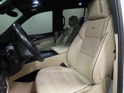 Certified 2024 Cadillac Escalade Premium Luxury w/ Performance Package AWD/4WD image 47
