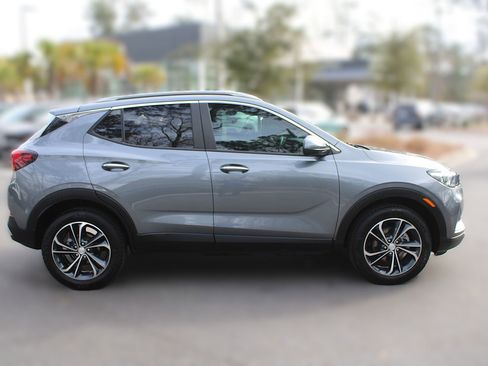 Used 2022 Buick Encore GX Select image 14