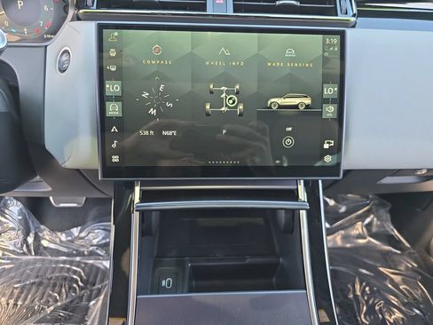 Certified 2026 Land Rover Range Rover Velar Dynamic SE AWD/4WD image 20