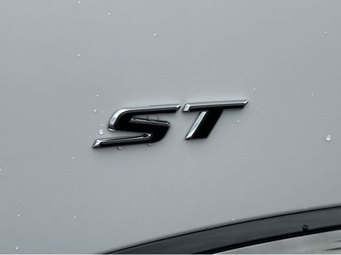 New 2026 Buick Envision Sport Touring image 17