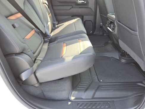 New 2026 GMC Sierra 2500 AT4 w/ AT4 Premium Plus Package AWD/4WD image 29