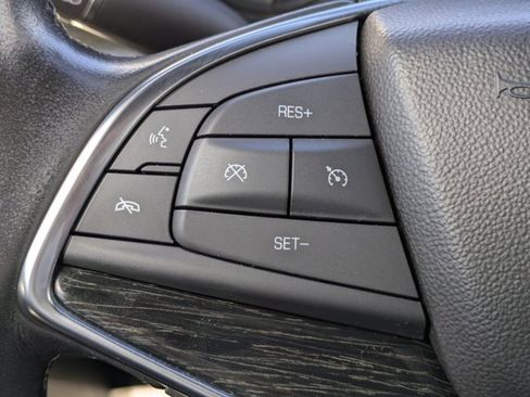 Used 2020 Cadillac XT5 Premium Luxury image 32