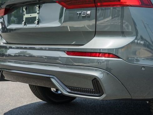New 2026 Volvo XC60 T8 Ultra w/ Climate Package AWD/4WD image 9