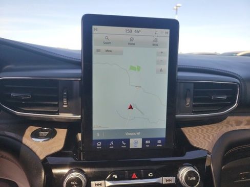 Used 2022 Ford Explorer Platinum w/ Equipment Group 601A image 17