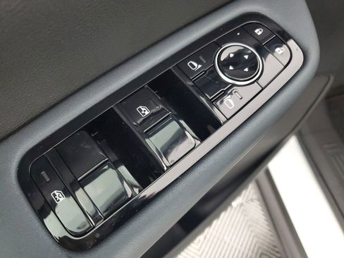 New 2026 Nissan Leaf SV+ w/ Floor Mat Package (SV+) image 26