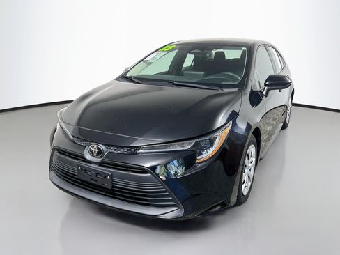 Used 2023 Toyota Corolla LE FWD image 10
