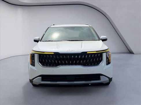 New 2026 Kia Carnival EX FWD image 8