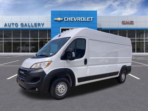 Used 2024 RAM ProMaster 2500 w/ Convenience Group FWD image 1