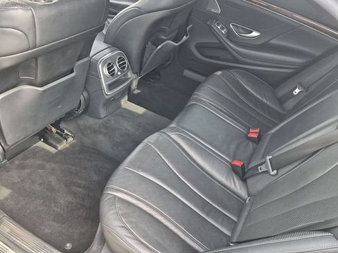 Used 2014 Mercedes-Benz S 550 Sedan image 28
