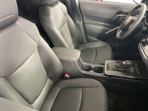 New 2026 Toyota Corolla Cross XLE FWD image 25