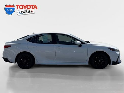 Certified 2025 Toyota Camry SE w/ Convenience Package FWD image 6