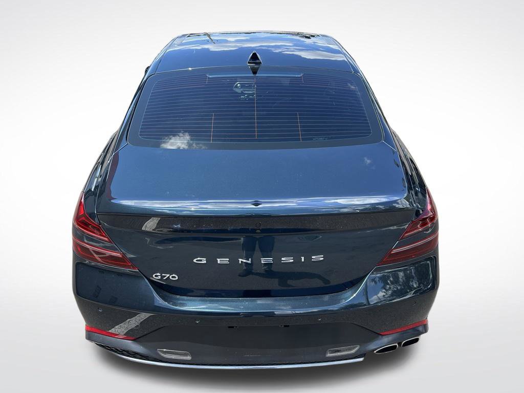 Used 2022 Genesis G70 2.0T w/ Prestige Package RWD image 8