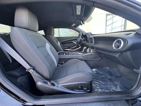 Used 2018 Chevrolet Camaro LT image 22
