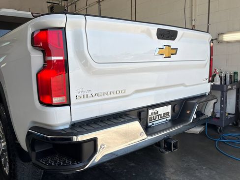 Used 2025 Chevrolet Silverado 2500 LTZ w/ LTZ Convenience Package AWD/4WD image 49
