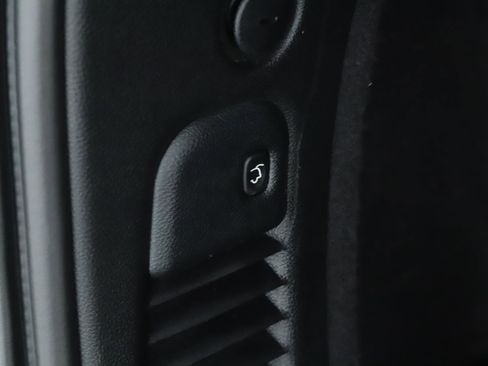 Used 2022 Dodge Durango R/T w/ Blacktop Package image 19