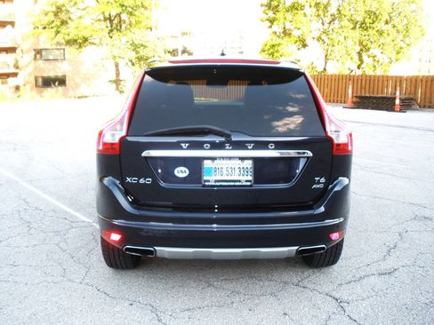 Used 2016 Volvo XC60 T6 Platinum w/ Protection Package AWD/4WD image 9
