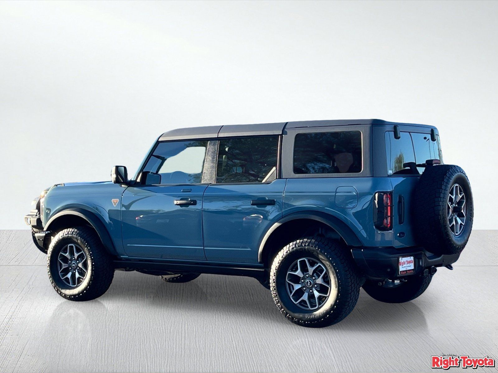 Used 2023 Ford Bronco Badlands AWD/4WD image 4