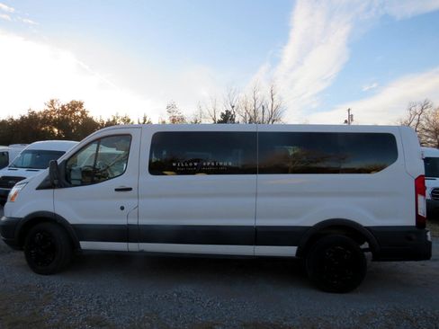 Used 2017 Ford Transit 350 XLT image 7