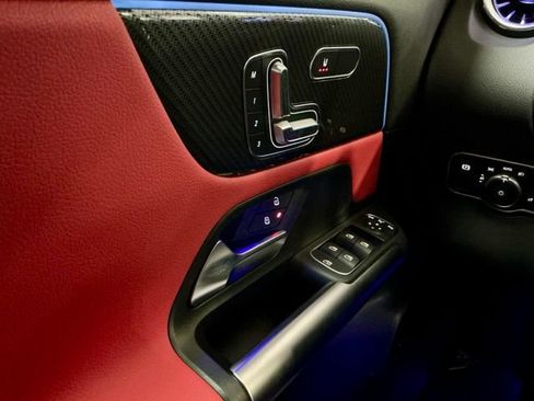 Used 2025 Mercedes-Benz GLA 35 AMG 4MATIC image 24