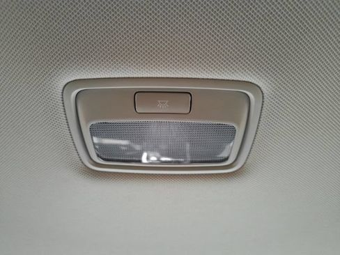 Used 2025 Kia Sorento LX FWD image 28