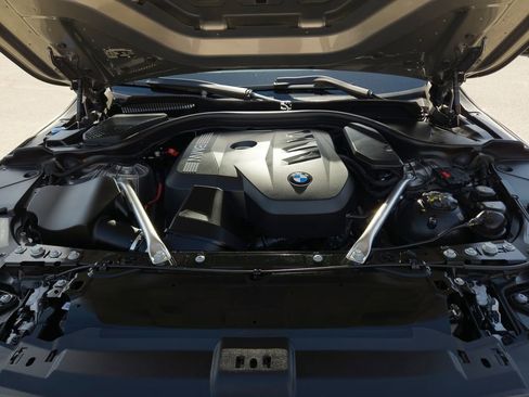 Used 2025 BMW 530i RWD image 23