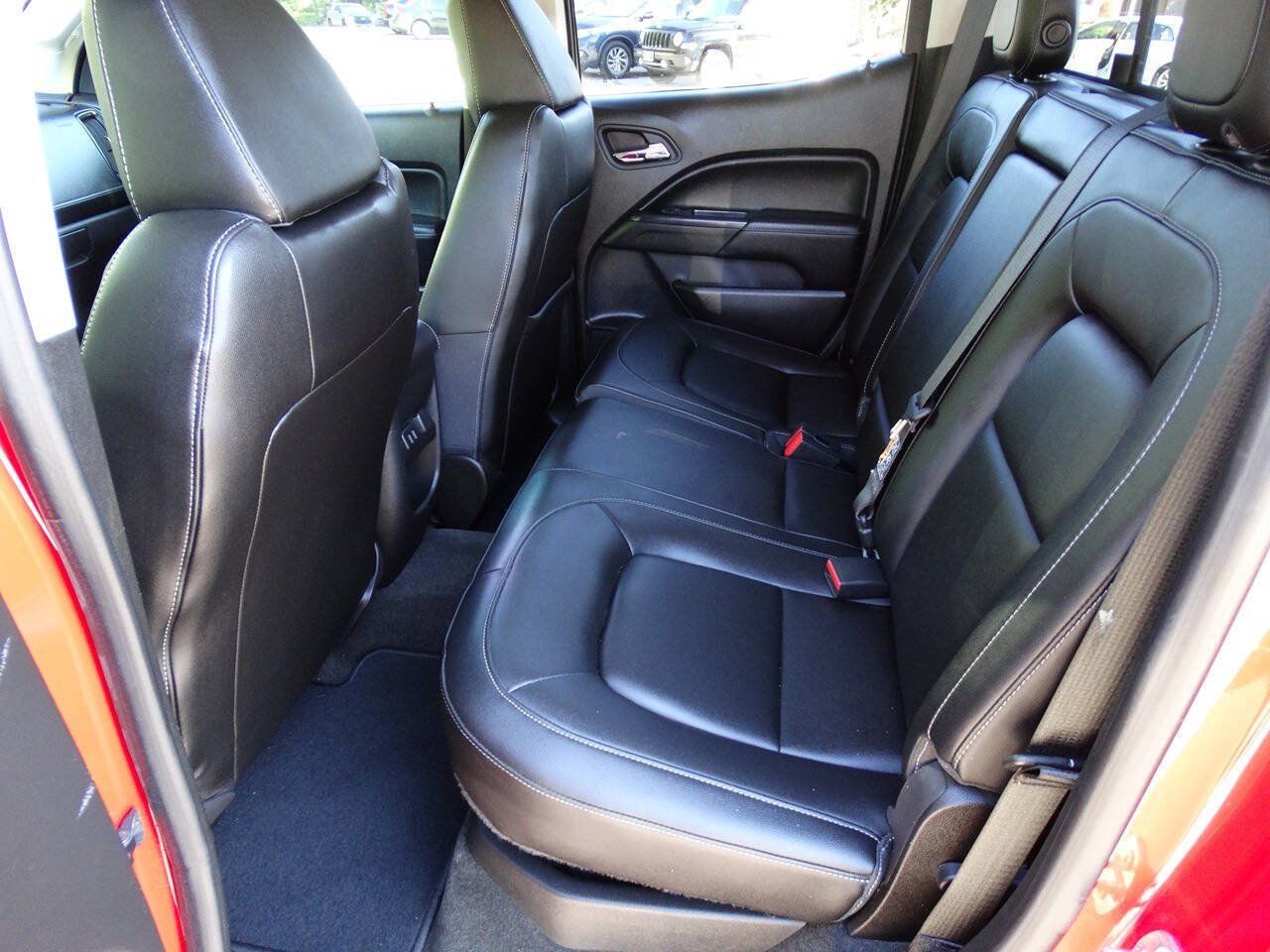 Used 2016 GMC Canyon 4x4 Crew Cab SLT w/ Driver Alert Package image 34