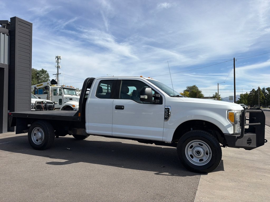 Used 2017 Ford F350 XL w/ Power Equipment Group AWD/4WD image 3