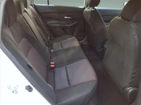 Certified 2026 Nissan Sentra SR w/ Floor Mat Package FWD image 15