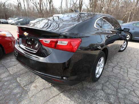 Used 2018 Chevrolet Malibu LS w/ LPO, Convenience Package 1 image 6