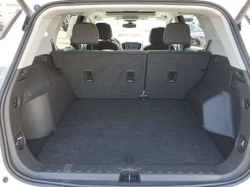 Certified 2024 GMC Terrain SLE w/ Driver Convenience Package FWD image 25