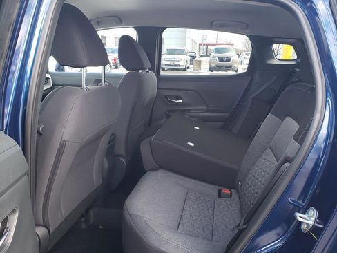 Certified 2025 Nissan Kicks SV image 17