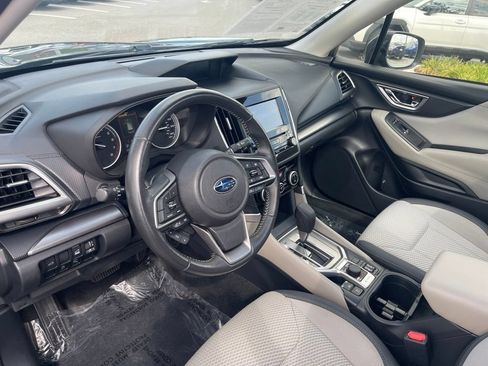 Used 2019 Subaru Forester Premium AWD/4WD image 15