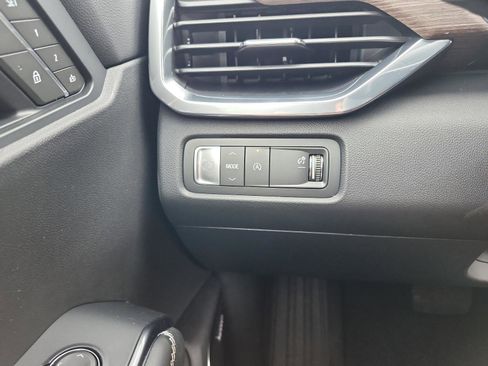 New 2026 GMC Acadia Denali w/ Super Cruise Package image 17