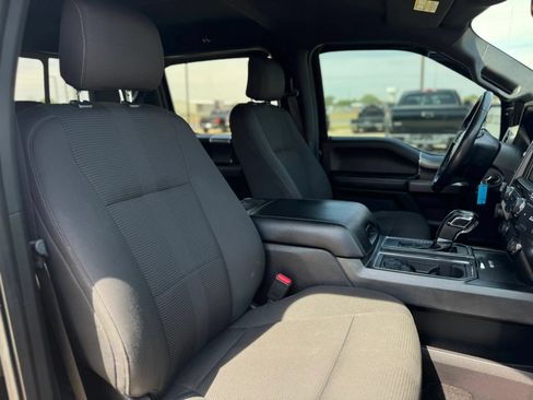 Used 2016 Ford F150 XLT w/ Equipment Group 302A Luxury RWD image 15
