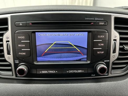 Used 2017 Kia Sportage LX AWD/4WD image 17