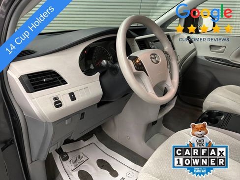 Used 2014 Toyota Sienna LE FWD image 18