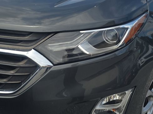 Used 2020 Chevrolet Equinox LT AWD/4WD image 9