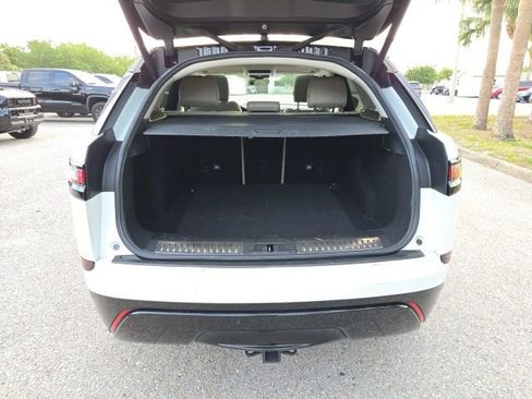 Used 2020 Land Rover Range Rover Velar R-Dynamic S image 9