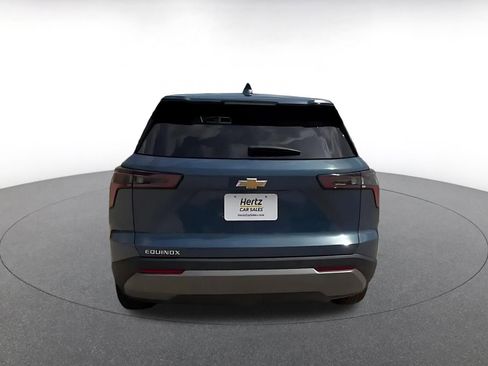 Used 2025 Chevrolet Equinox LT FWD image 12